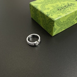 Gucci GG Interlocking Crystal Silver Ring